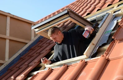 Pose de fenêtres de toit Velux à Marquillies